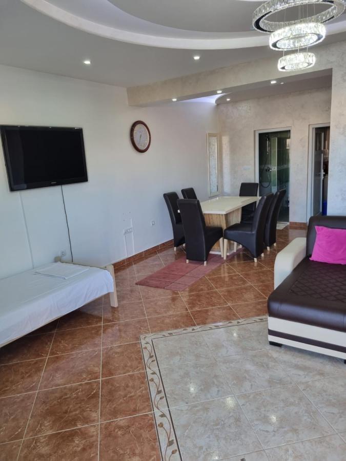Apartmani Ani Bar Ngoại thất bức ảnh