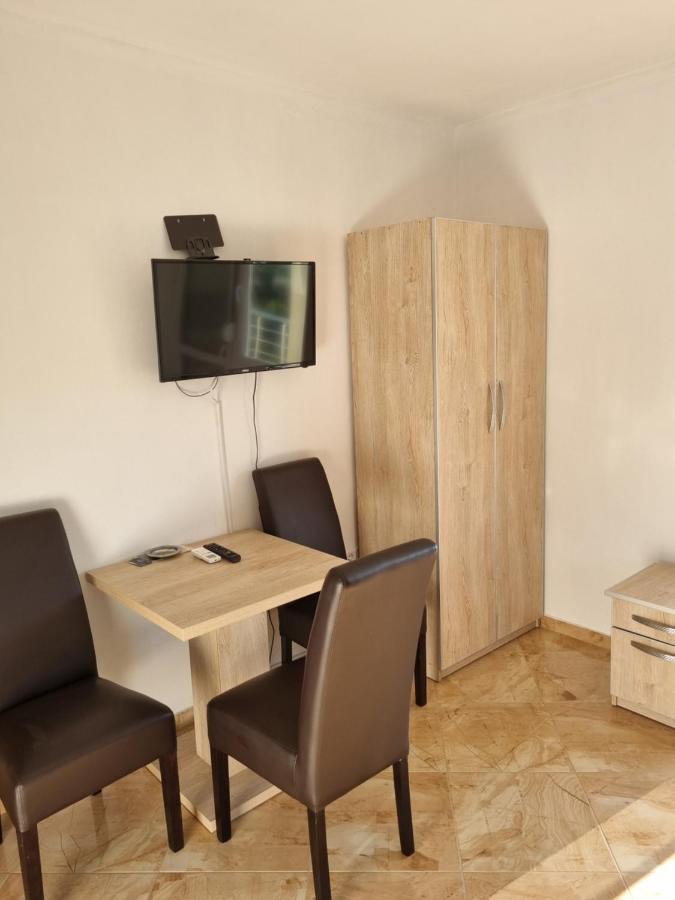 Apartmani Ani Bar Ngoại thất bức ảnh