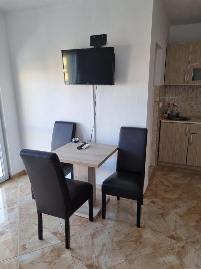 Apartmani Ani Bar Ngoại thất bức ảnh