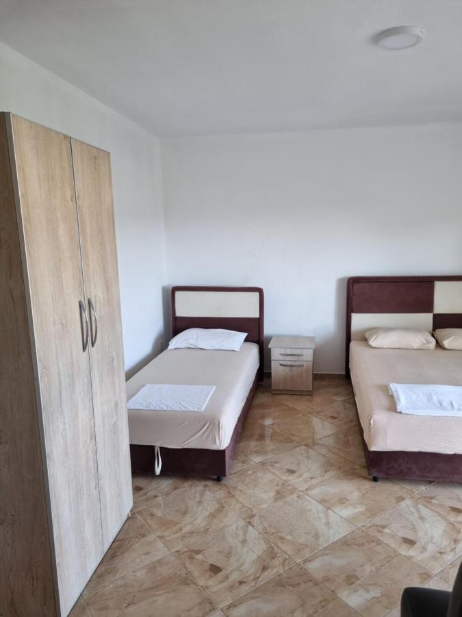 Apartmani Ani Bar Ngoại thất bức ảnh
