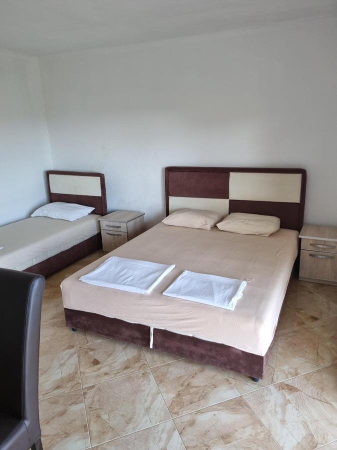 Apartmani Ani Bar Ngoại thất bức ảnh